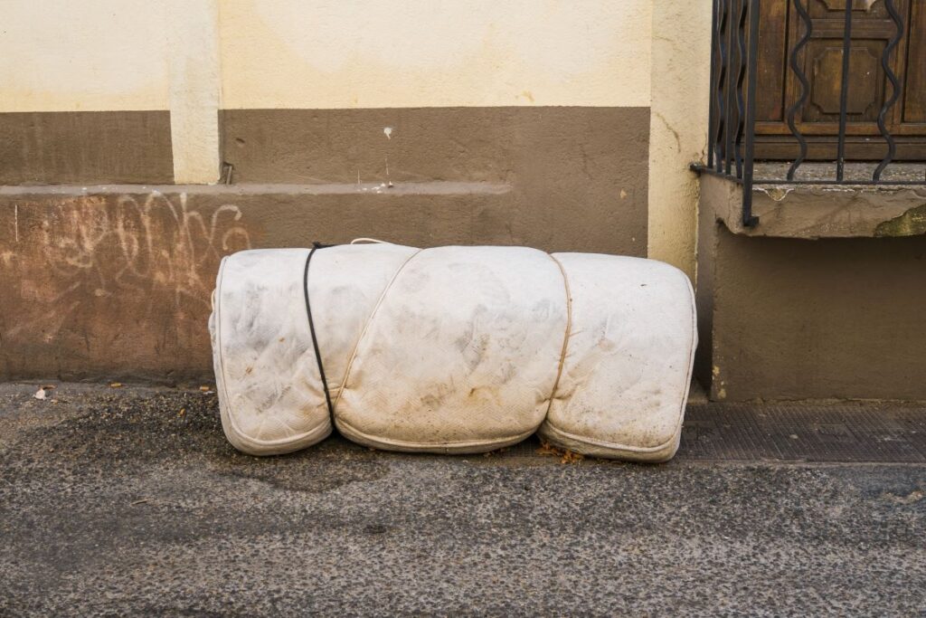 Faut-il jeter le matelas en cas d'infestation de punaise de lit ?