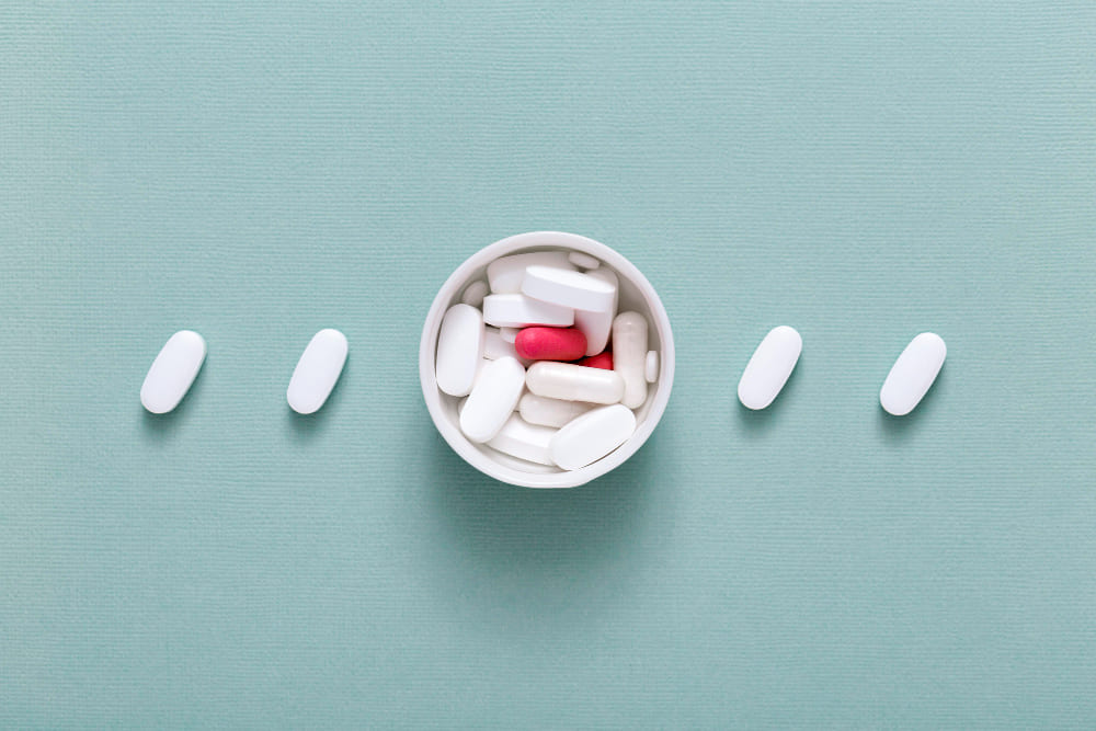 gobelet avec des médicaments